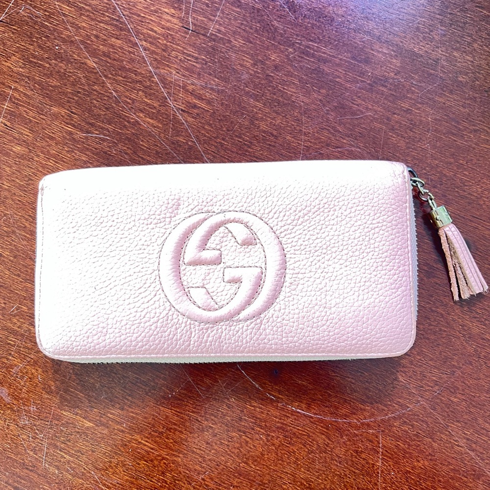 Gucci vintage Soho Blush Leather Zip Wallet